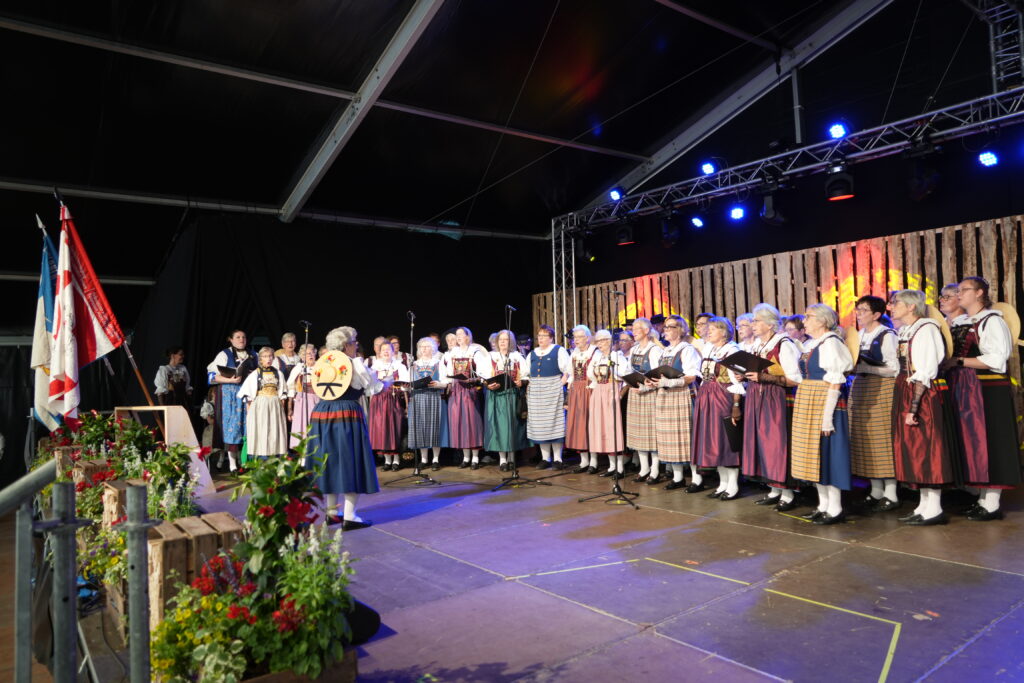 2606_Trachtenchorfest Gesamtchor